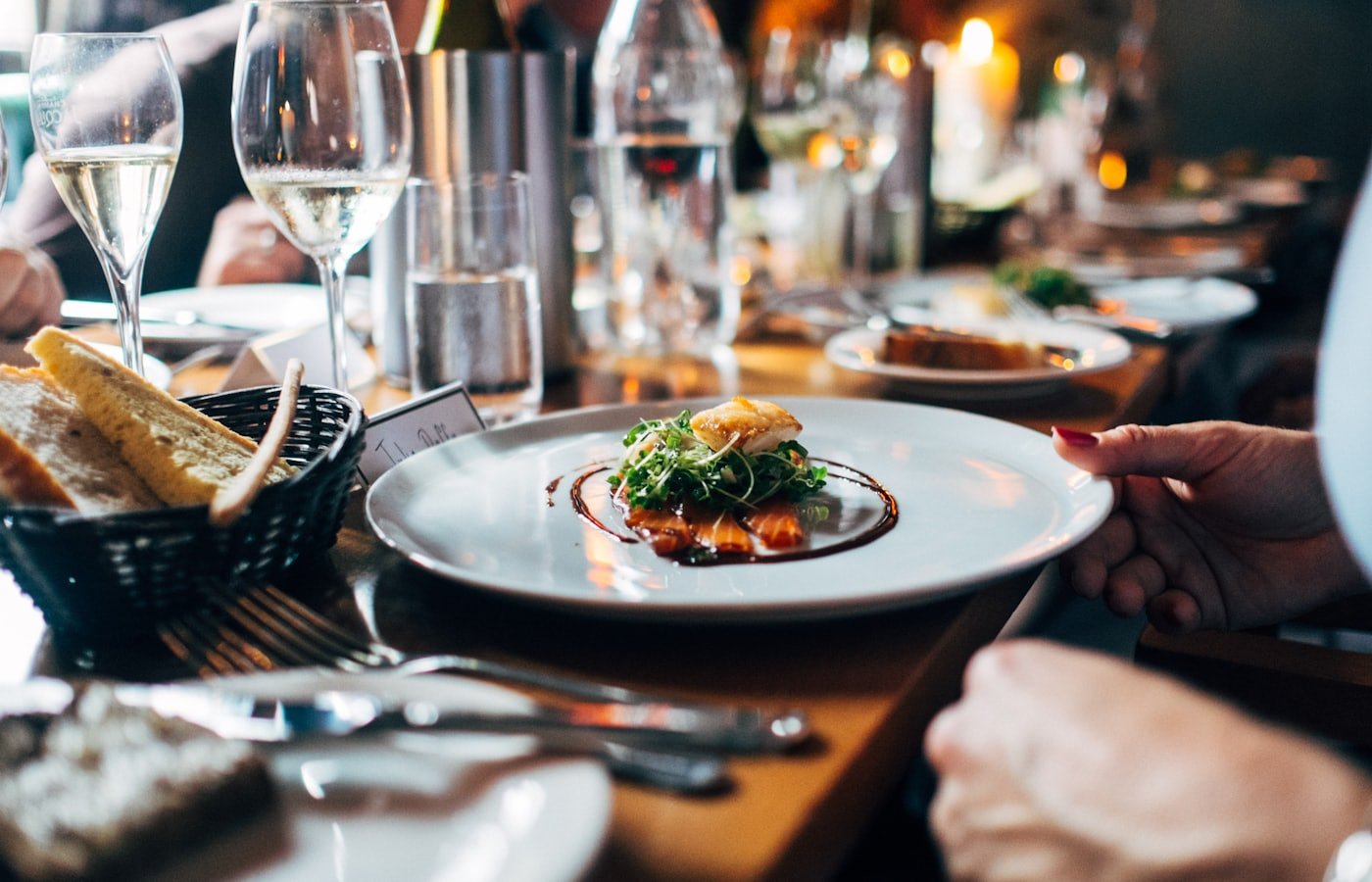 Table service at an event